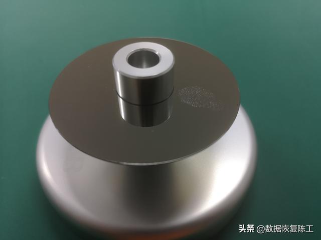 值得收藏的硬盘开盘恢复技术,连细节都和你讲了!错过就不再有了-第3张图片-贝塔运维 值得收藏的硬盘开盘恢复技术,连细节都和你讲了!错过就不再有了-第3张图片-贝塔运维