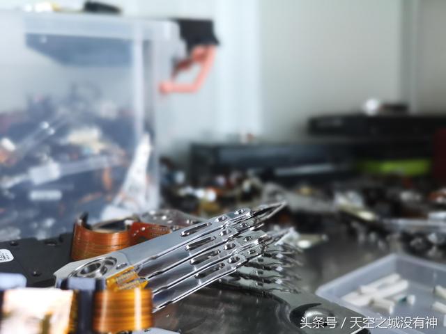 移动硬盘上的文档图片视频丢了,如何以最省钱最快的方式恢复出来-第1张图片-贝塔运维 移动硬盘上的文档图片视频丢了,如何以最省钱最快的方式恢复出来-第1张图片-贝塔运维