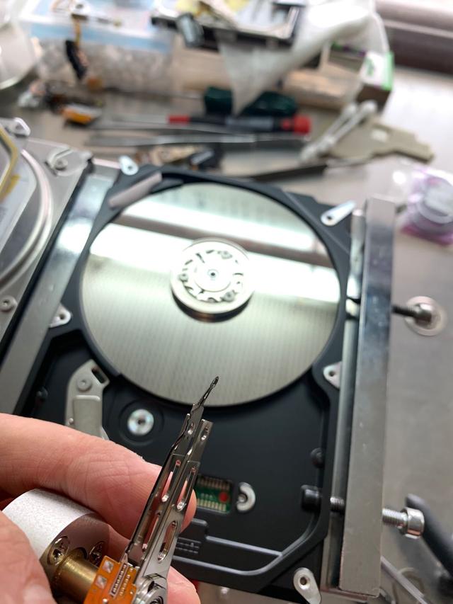 硬盘 咔咔咔响 不识别 重要资料没有备份,看看数据怎么样恢复...-第7张图片-贝塔运维 硬盘 咔咔咔响 不识别 重要资料没有备份,看看数据怎么样恢复...-第7张图片-贝塔运维