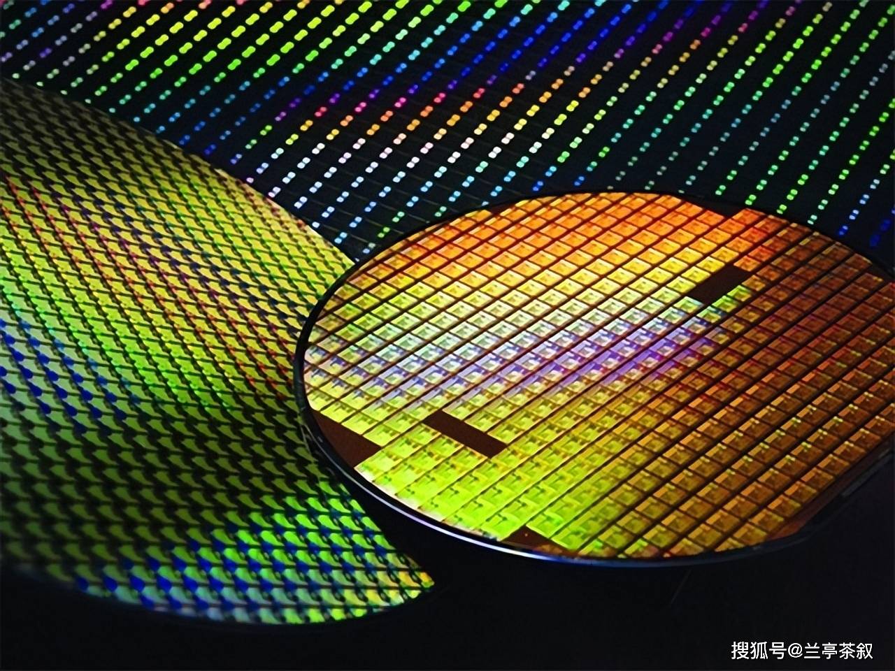 你的电脑固态硬盘是多少?希捷计划明年发布30TB固态硬盘-第1张图片-贝塔运维 你的电脑固态硬盘是多少?希捷计划明年发布30TB固态硬盘-第1张图片-贝塔运维